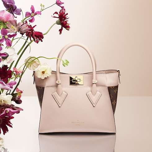Túi On My Side PM Túi da chất lượng cao in Đồ Nữ's Túi Tất cả Túi collections by Louis Vuitton (Thu phóng sản phẩm)