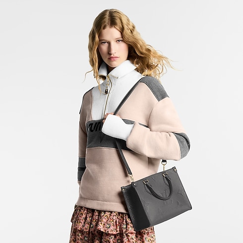 Túi OnTheGo PM Monogram Empreinte in Túi và Phụ kiện bằng da's Túi xách nữ Túi biểu tượng collections by Louis Vuitton (Thu phóng sản phẩm)