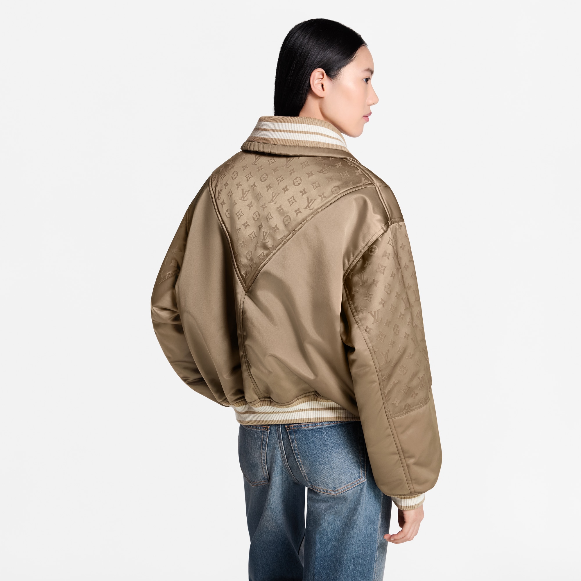Áo Khoác Bomber  in Đồ Nữ