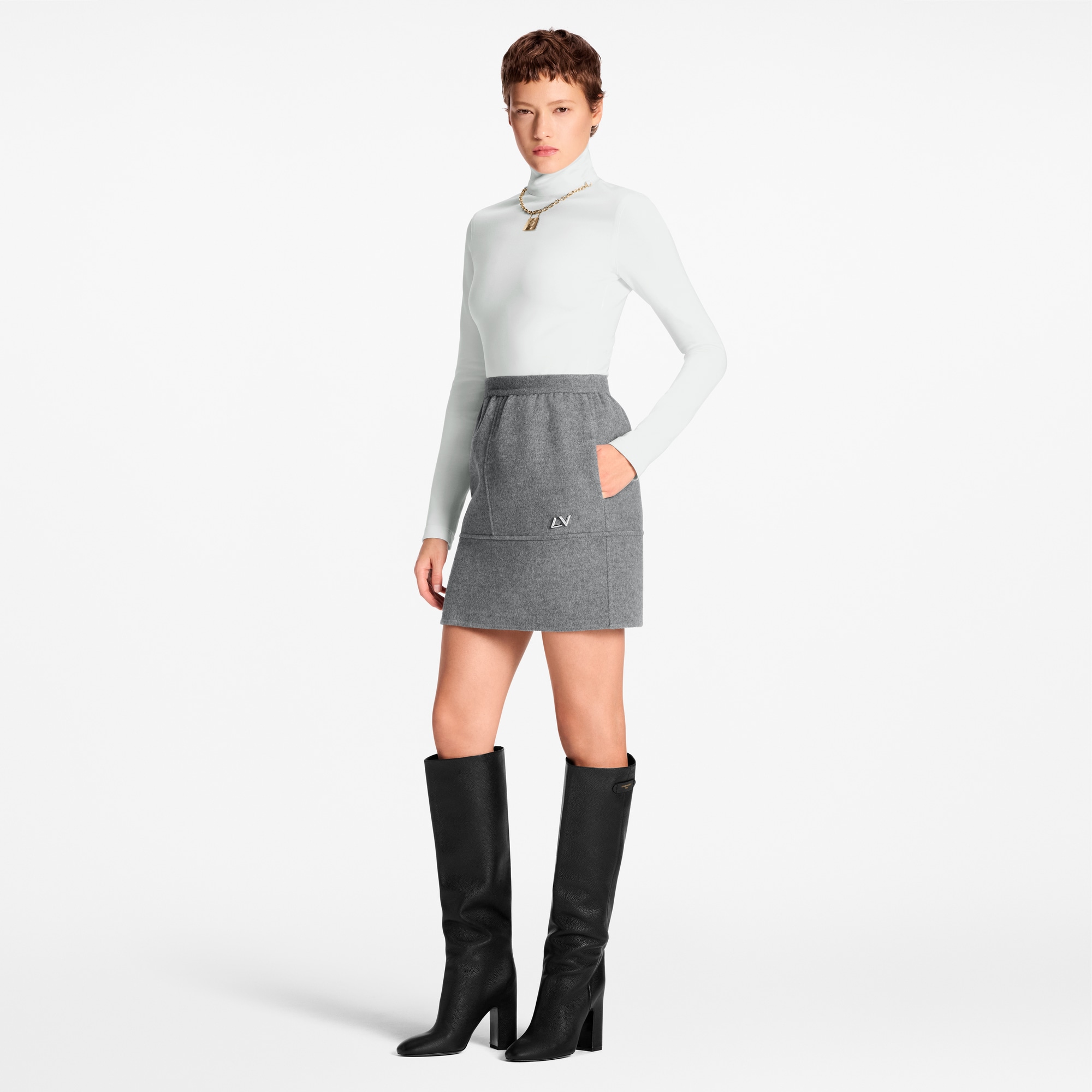 Padlock Necklace Long-Sleeved Top  in Đồ Nữ