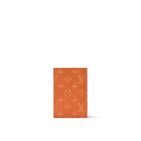 Passport Cover Monogram khác in Đồ Nam's Du lịch Phụ kiện du lịch collections by Louis Vuitton (Thu phóng sản phẩm)
