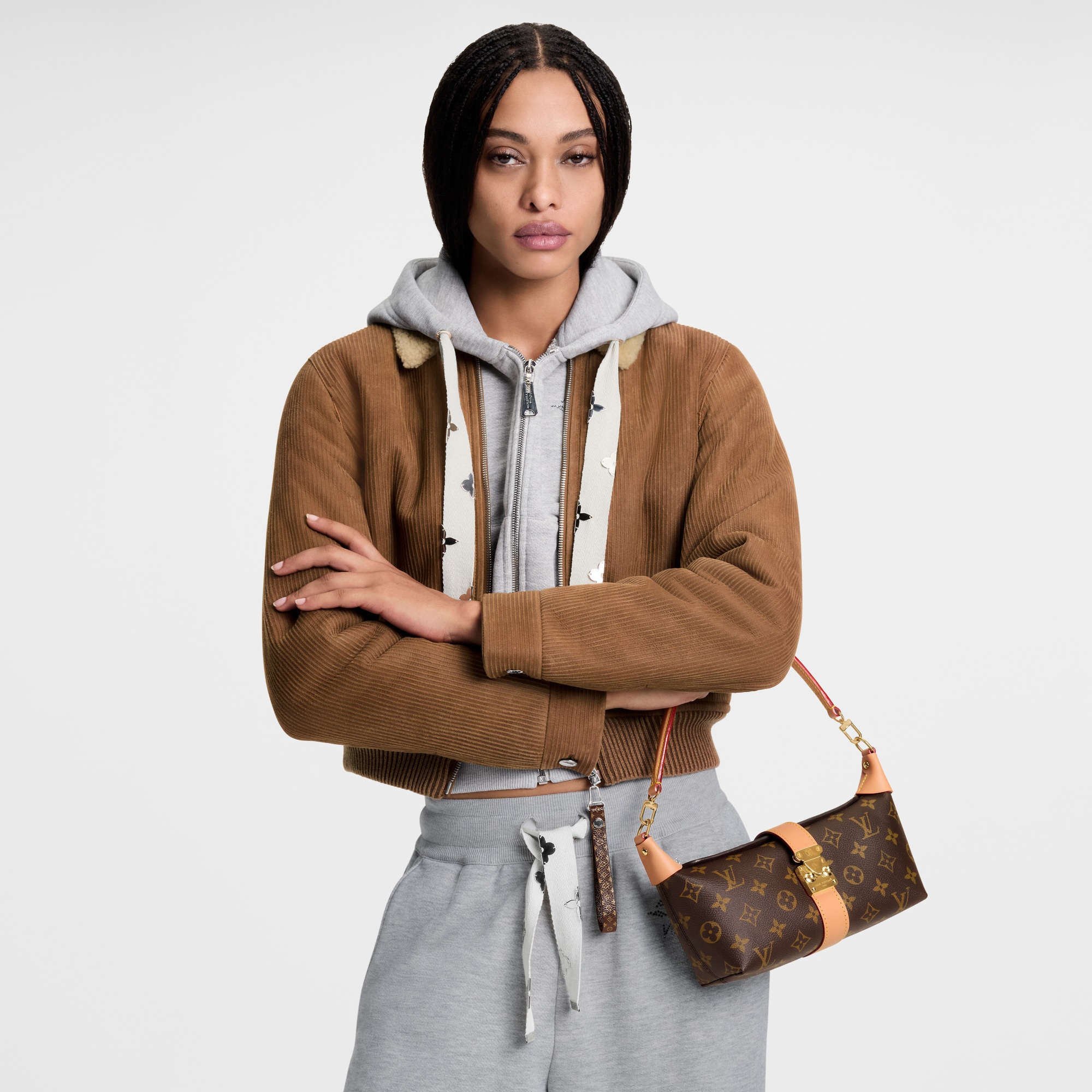 Túi Pochette Mia Monogram in Đồ Nữ