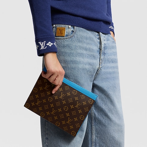 Túi Pochette Voyage MM Monogram Macassar Canvas in Super Lucky Day's For Him } collections by Louis Vuitton (Thu phóng sản phẩm)