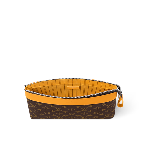 Túi Pochette Voyage Souple Monogram Macassar Canvas in Quà tặng và dịch vụ cá nhân hóa's Quà tặng Lễ tình nhân dành cho Nam } collections by Louis Vuitton (Thu phóng sản phẩm)