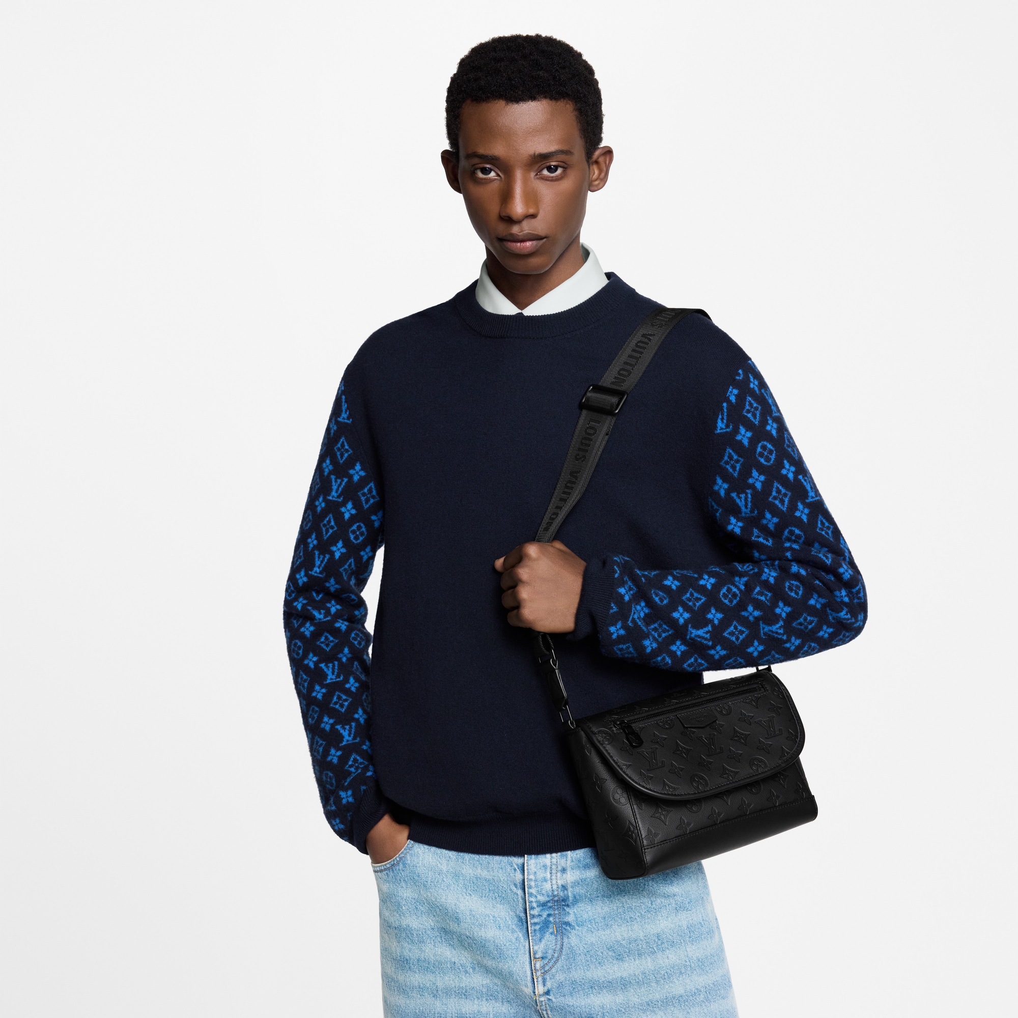 Túi Pulse Messenger Monogram Shadow Leather in Túi và Phụ kiện bằng da