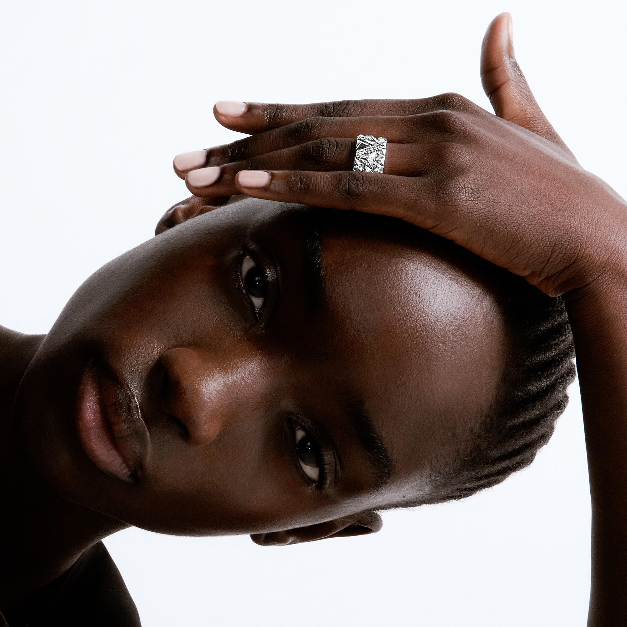 Nhẫn Pure V  in Trang sức