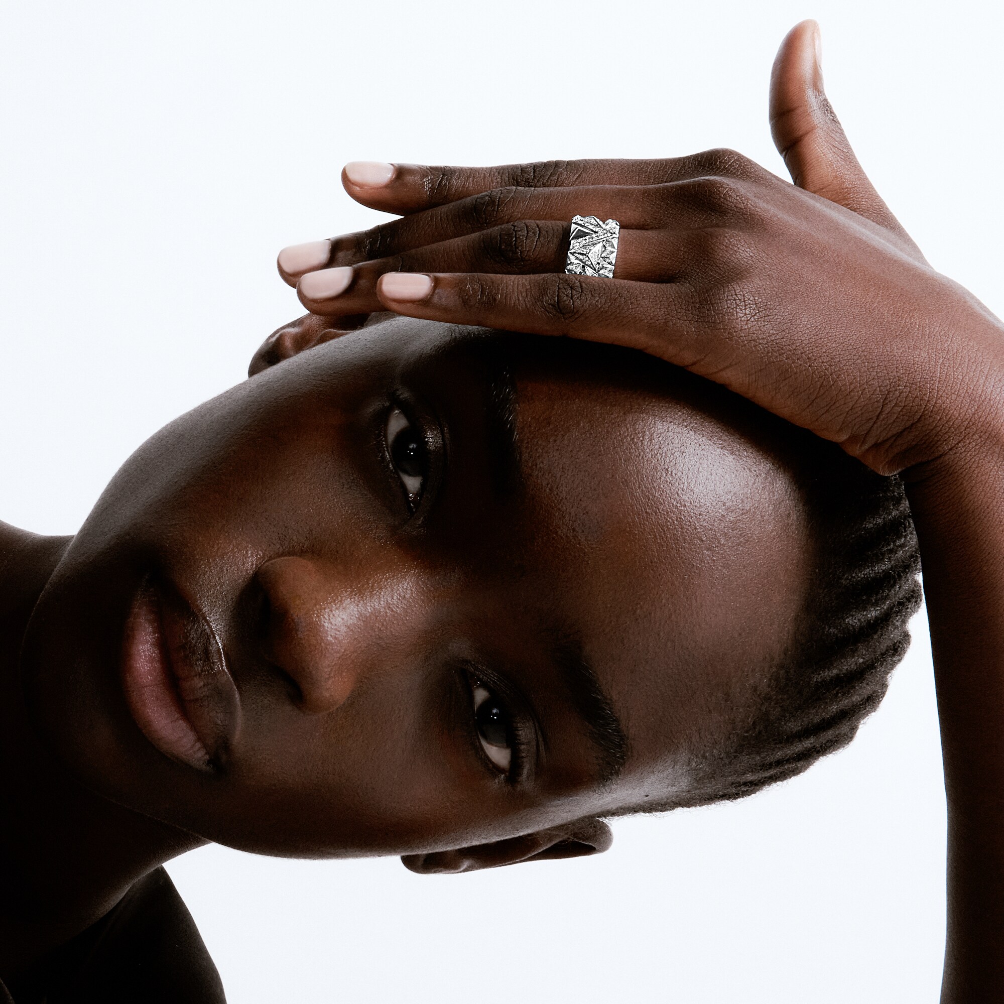 Nhẫn Pure V  in Trang sức