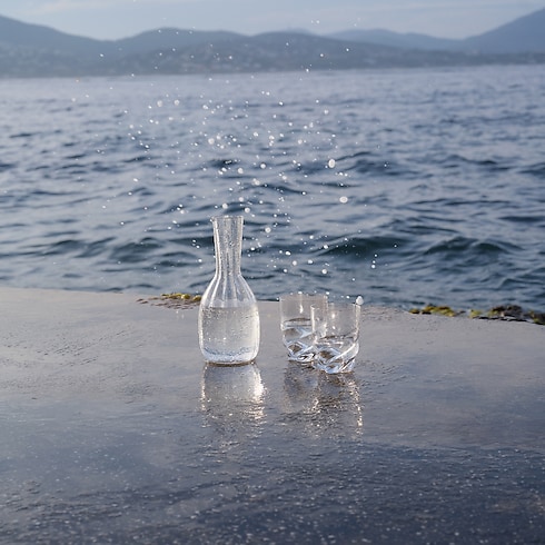 Bộ 2 Ly Twist Glasses in Rương, Phụ kiện du lịch và Trang trí nội thất's Trang trí nội thất và Nghệ thuật không gian phòng ăn Nghệ thuật không gian phòng ăn collections by Louis Vuitton (Thu phóng sản phẩm)