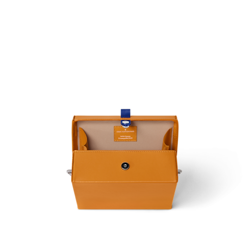 Túi Shopper Clutch Các loại da khác in Túi và Phụ kiện bằng da's Túi xách nam Mới nhất collections by Louis Vuitton (Thu phóng sản phẩm)