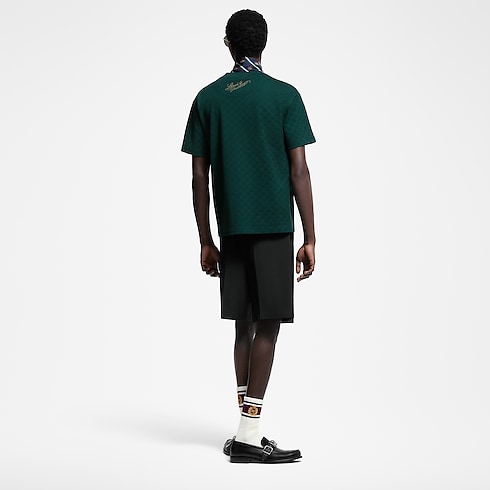 Áo Thun in Đồ Nam's Trang phục Áo thun và Áo Polo collections by Louis Vuitton (Thu phóng sản phẩm)