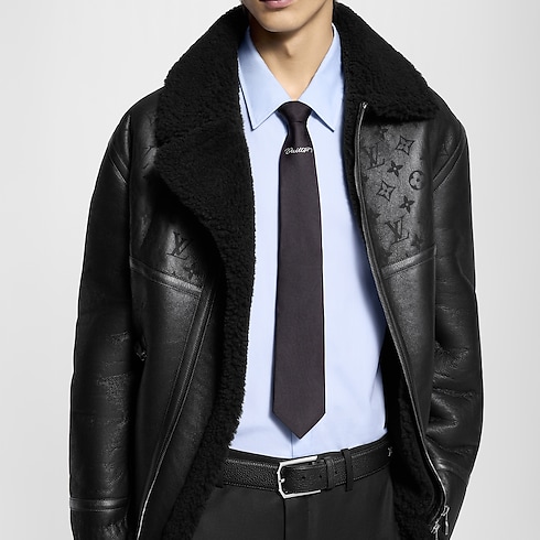 Cà Vạt Signature . in Đồ Nam's Phụ kiện Cà vạt và Khăn cài túi ngực collections by Louis Vuitton (Thu phóng sản phẩm)