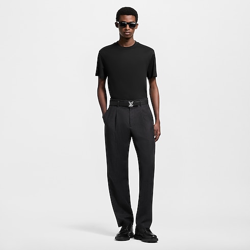 Áo Thun in Đồ Nam's Trang phục Áo thun và Áo Polo collections by Louis Vuitton (Thu phóng sản phẩm)