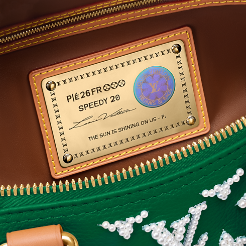 Speedy P9 Bandoulière 20 H40 in Les Extraordinaires's Phụ kiện bằng da và Phụ kiện du lịch Speedy P9 collections by Louis Vuitton (Thu phóng sản phẩm)
