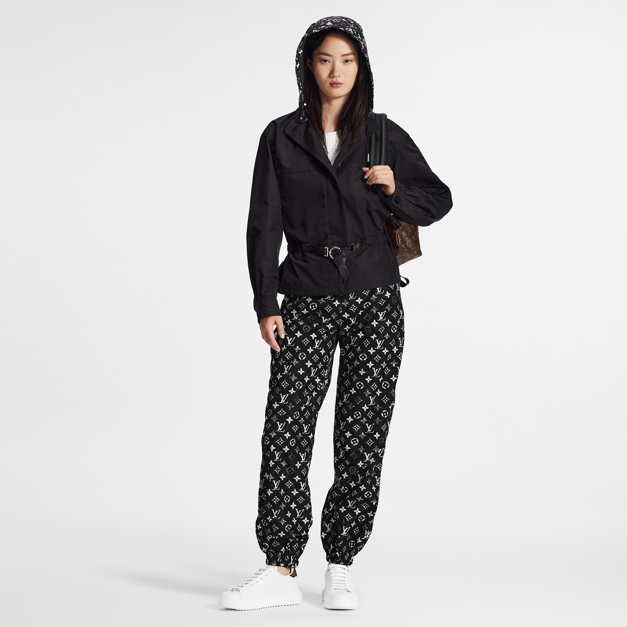 Quần Dài Dáng Thể Thao Họa Tiết Monogram  in Đồ Nữ
