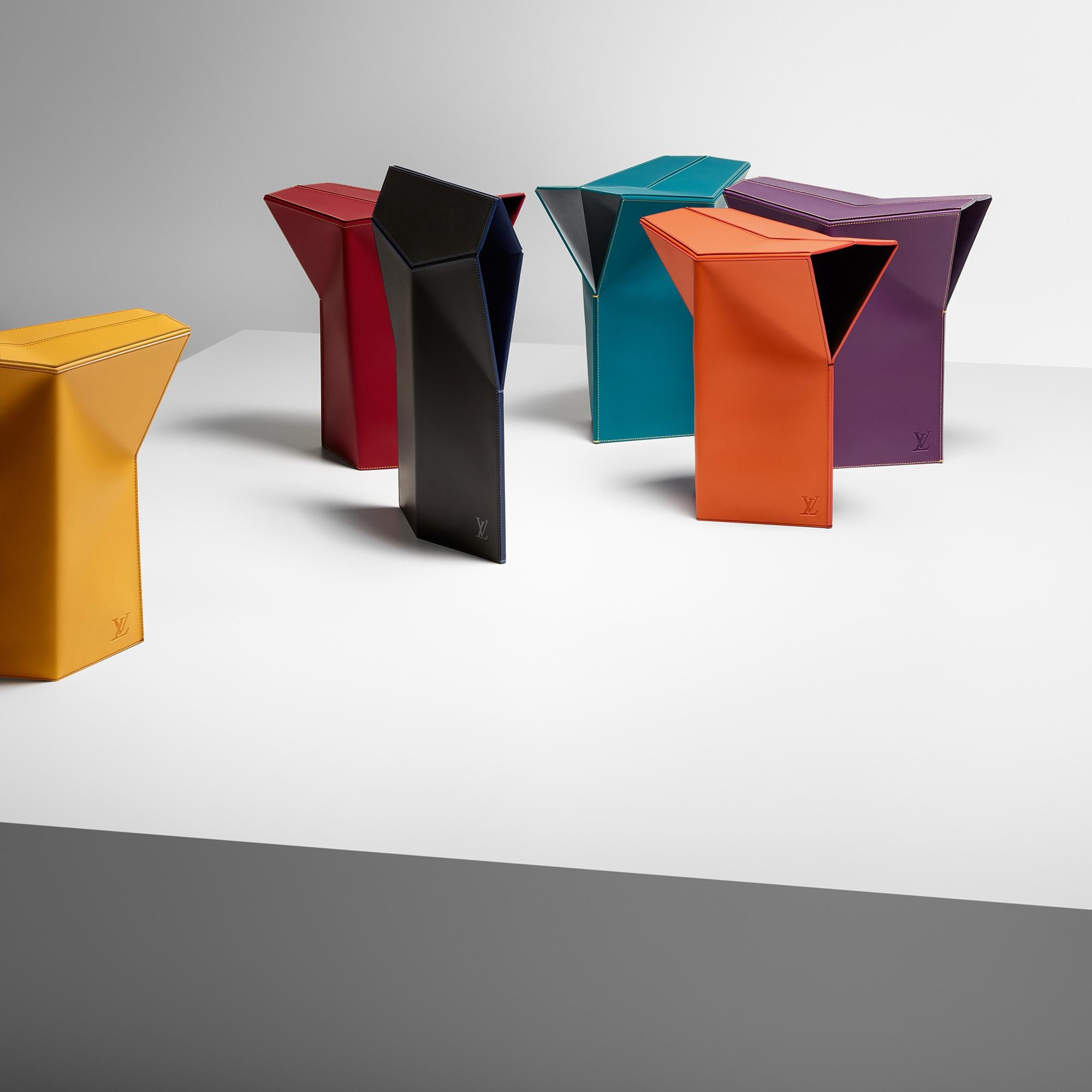 Ghế Stool - Atelier Oï  in Rương, Phụ kiện du lịch và Trang trí nội thất