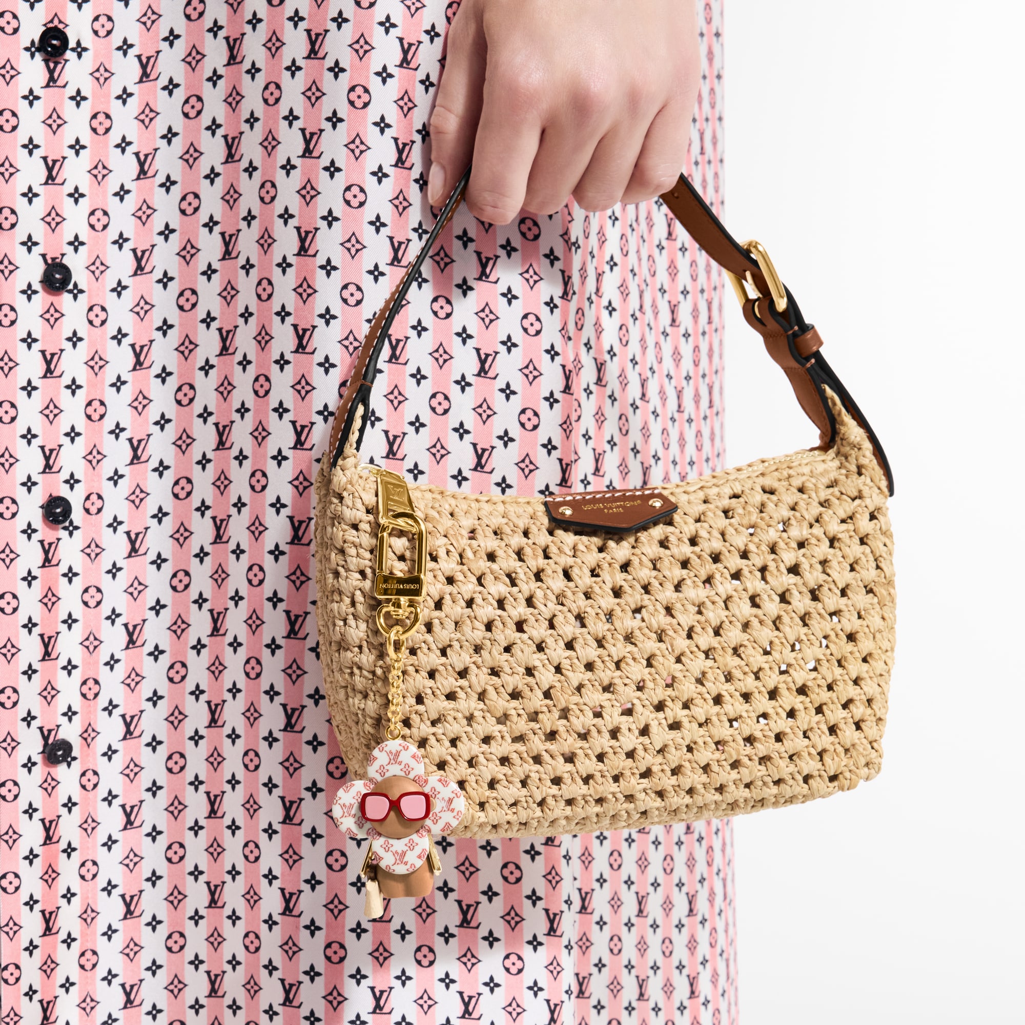 Phụ Kiện Treo Túi Summer Vivienne . in Đồ Nữ