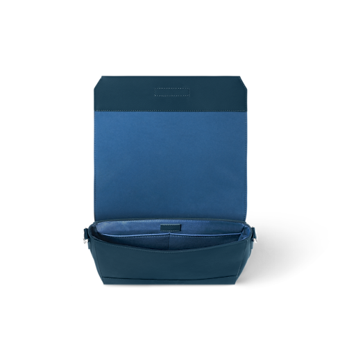 Túi Takeoff Messenger LV Aerogram in Sản phẩm mới's Holiday Men's Selection collections by Louis Vuitton (Thu phóng sản phẩm)