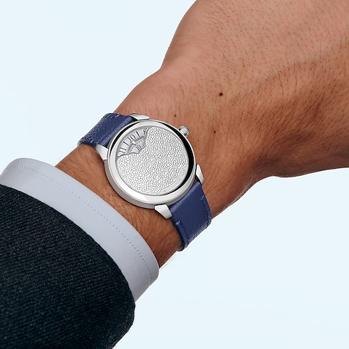 Đồng Hồ Tambour Convergence Automatic 37MM in Đồng hồ's Tất cả Đồng hồ } collections by Louis Vuitton (Thu phóng sản phẩm)