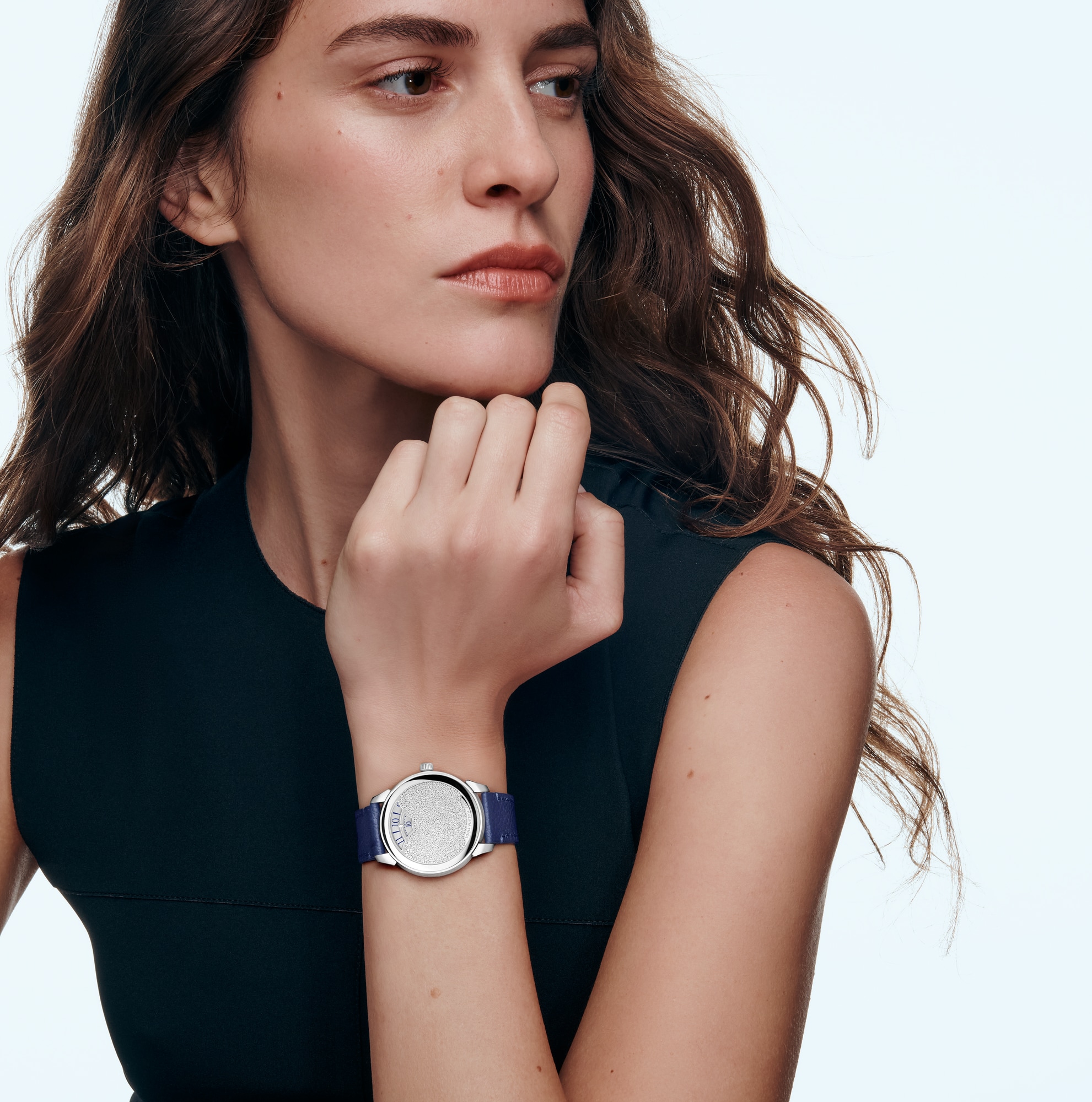Đồng Hồ Tambour Convergence Automatic 37MM  in Đồng hồ