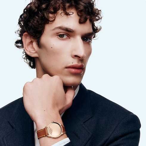 Đồng Hồ Tambour Convergence Automatic 37MM in Đồng hồ's Tất cả Đồng hồ } collections by Louis Vuitton (Thu phóng sản phẩm)