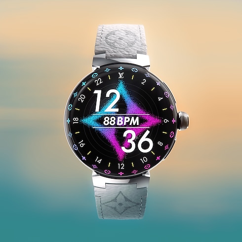 Đồng Hồ Thông Minh Tambour Horizon Light Up in Rương, Phụ kiện du lịch và Trang trí nội thất's Sản phẩm công nghệ và Phụ kiện Thiết bị âm thanh, Đồng hồ thông minh và Phụ kiện collections by Louis Vuitton (Thu phóng sản phẩm)