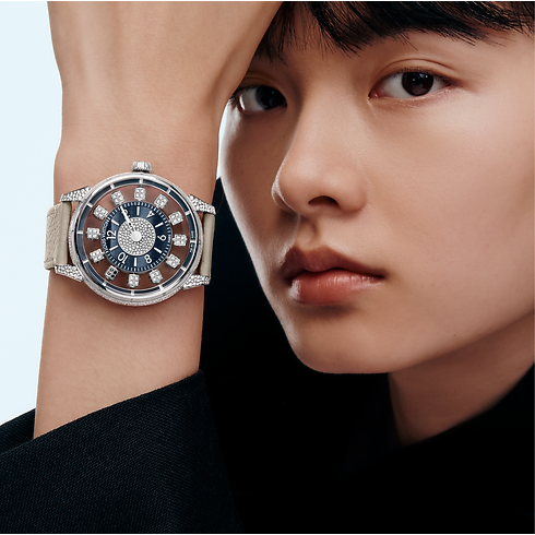 Đồng Hồ Tambour Taiko Spin Time Air Automatic 42,5MM in Đồng hồ's Tất cả Đồng hồ } collections by Louis Vuitton (Thu phóng sản phẩm)