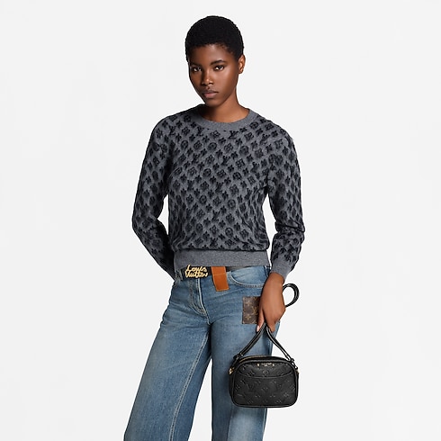 Túi Tiny Camera Monogram Empreinte in Đồ Nữ's Túi ví đa năng và Phụ kiện bằng da Túi nhỏ collections by Louis Vuitton (Thu phóng sản phẩm)