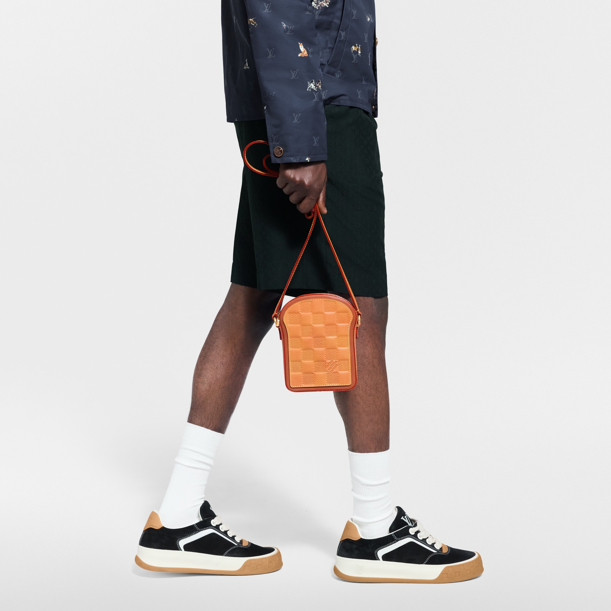 Toast Wearable Wallet Monogram khác in Đồ Nam