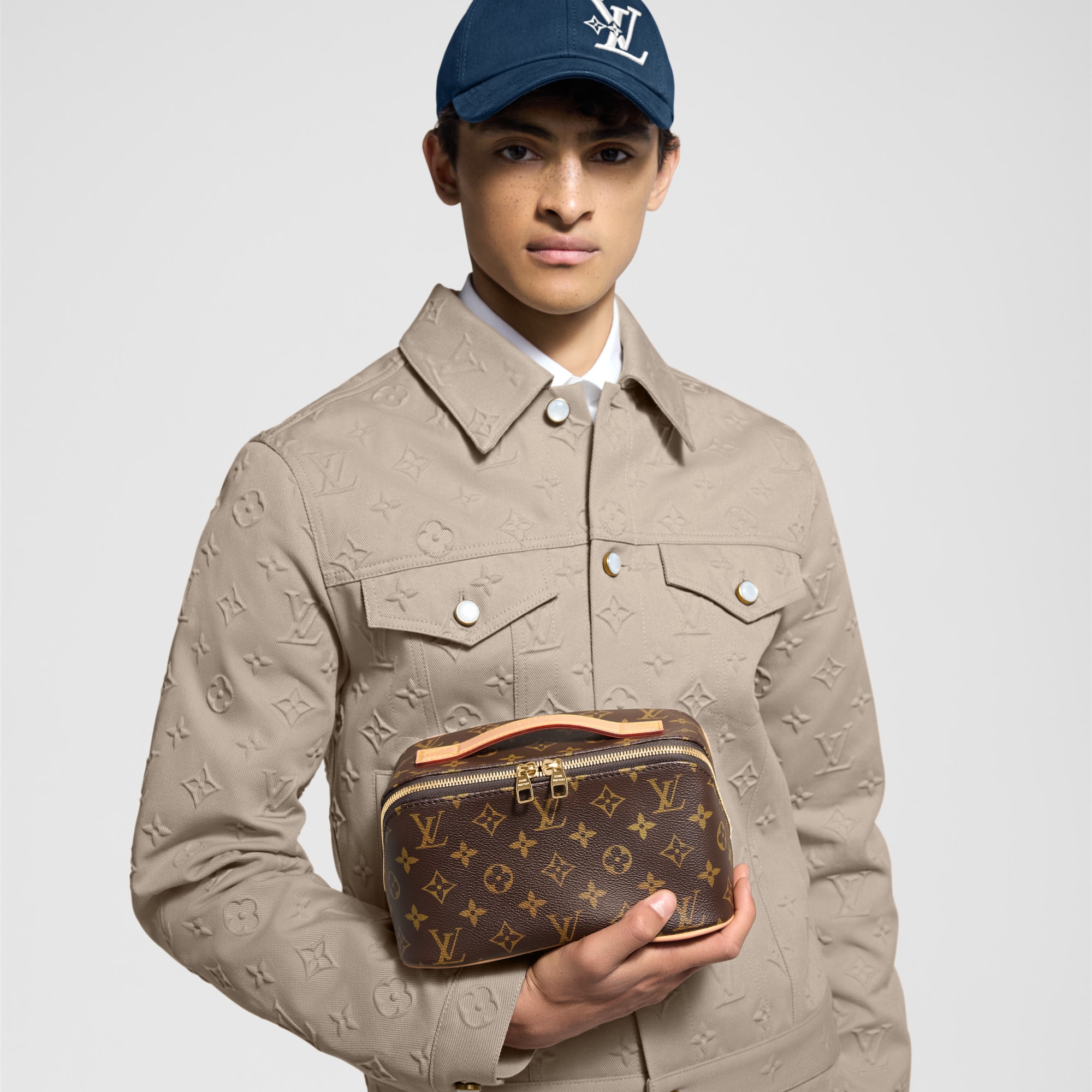 Túi Toiletry Monogram in Đồ Nam