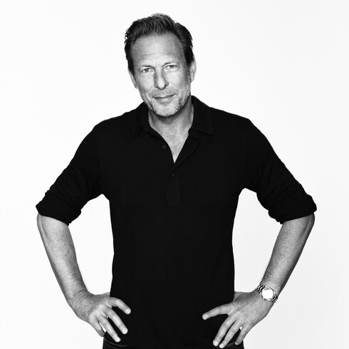 Chậu Totem Floral - Damien Langlois-Meurinne in Rương, Phụ kiện du lịch và Trang trí nội thất's Trang trí nội thất và Nghệ thuật không gian phòng ăn Đồ trang trí collections by Louis Vuitton