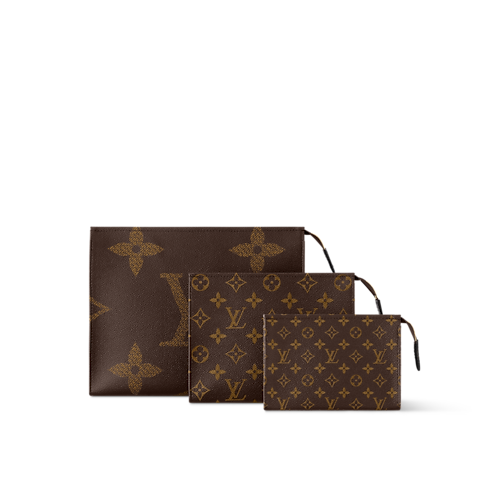 Bộ Túi Trio Toilet Pouch Các loại Monogram Canvas khác in Đồ Nam's Du lịch Phụ kiện du lịch collections by Louis Vuitton (Thu phóng sản phẩm)