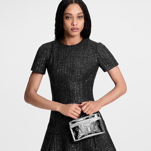 Túi Vanity Chain Pouch Các loại Monogram Canvas khác in Đồ Nữ's Túi ví đa năng và Phụ kiện bằng da Túi nhỏ collections by Louis Vuitton (Thu phóng sản phẩm)