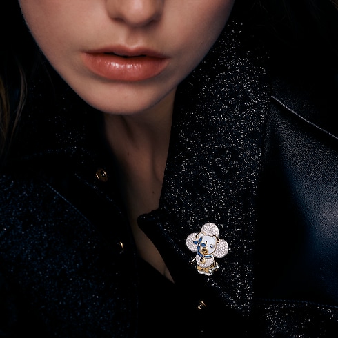 Vòng Cổ Vivienne Dog in Les Extraordinaires's Đồ trang sức Vòng cổ và Mặt dây chuyền collections by Louis Vuitton (Thu phóng sản phẩm)