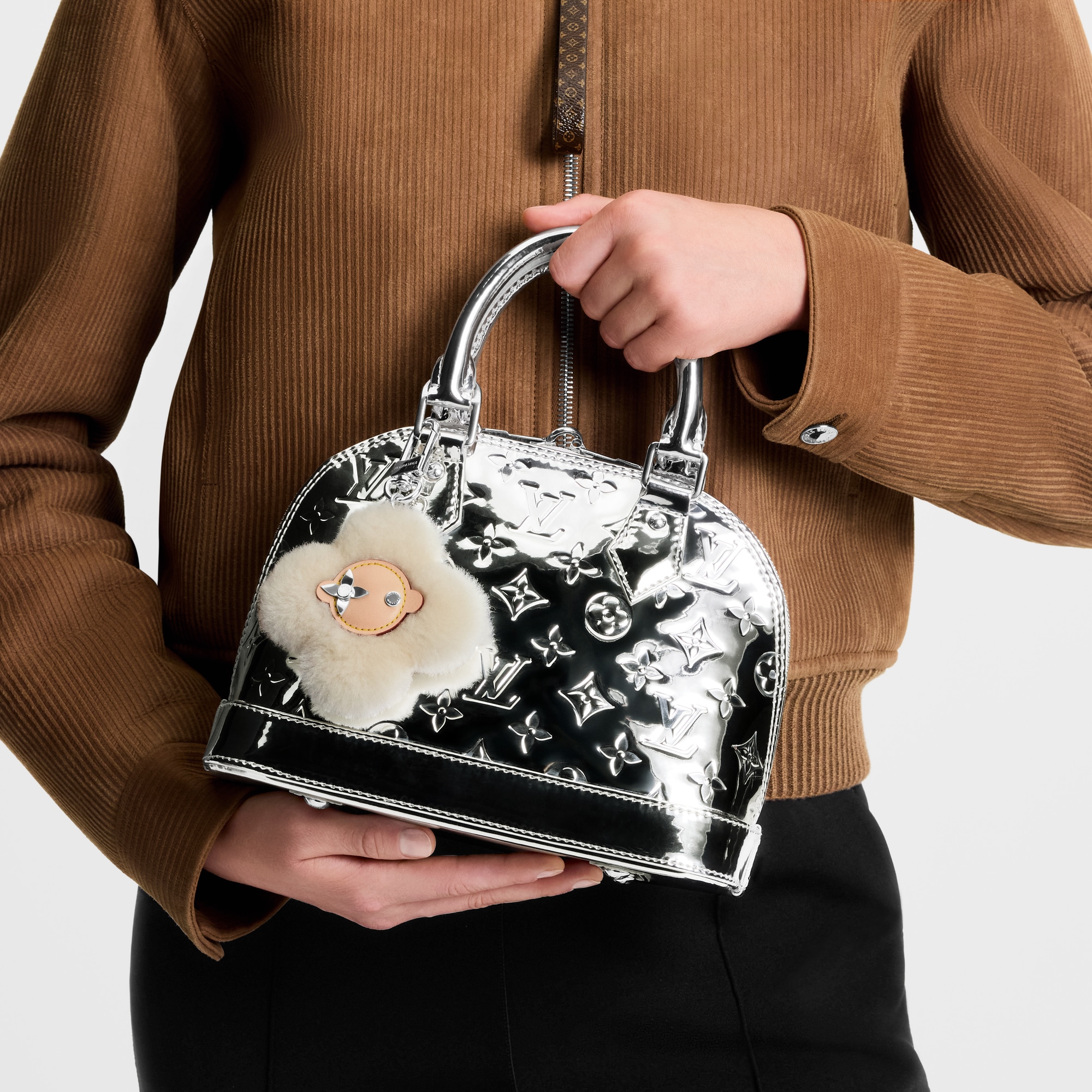 Vivienne Shearling  Bag Charm . in Đồ Nữ