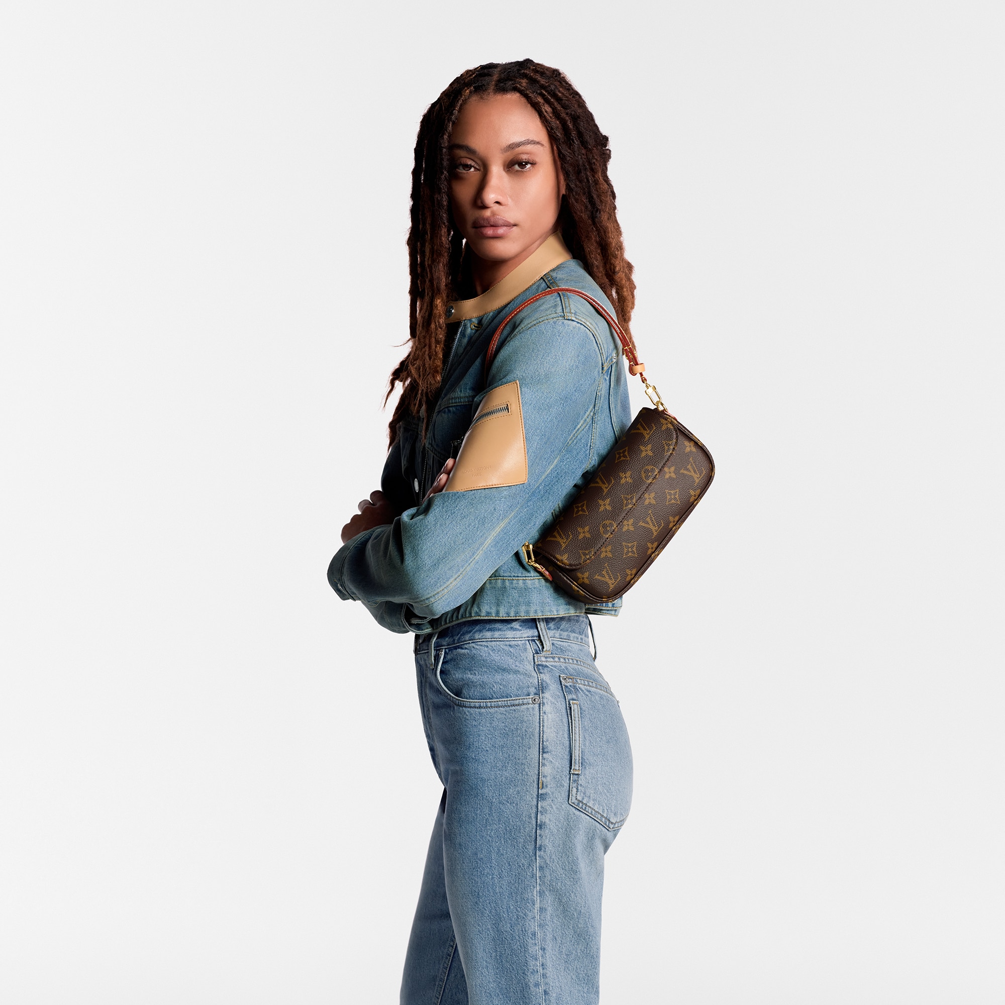 Túi Wallet On Chain Ivy Monogram in Đồ Nữ