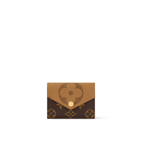 Ví Zoé Các loại Monogram Canvas khác in Đồ Nữ's Túi ví đa năng và Phụ kiện bằng da Tất cả Túi ví đa năng và Phụ kiện bằng da collections by Louis Vuitton (Thu phóng sản phẩm)